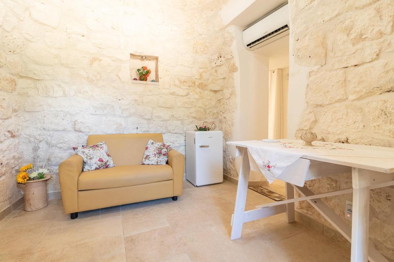 Trullo Carsico By Itriahomes Ceglie Messapica Εξωτερικό φωτογραφία